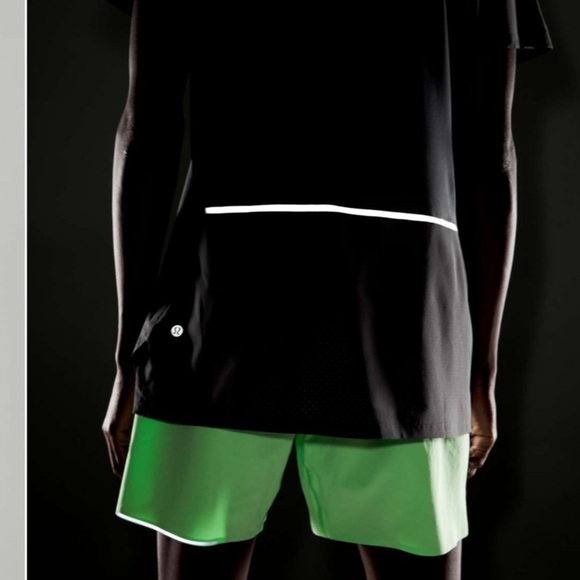 Lululemon All Terrain Short Sleeve
Shirt Men’s Size XL - Picture 5 of 10